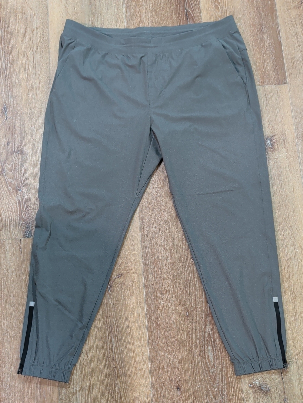 All In Motion Men's Slim Nylon Joggers - Size XL
